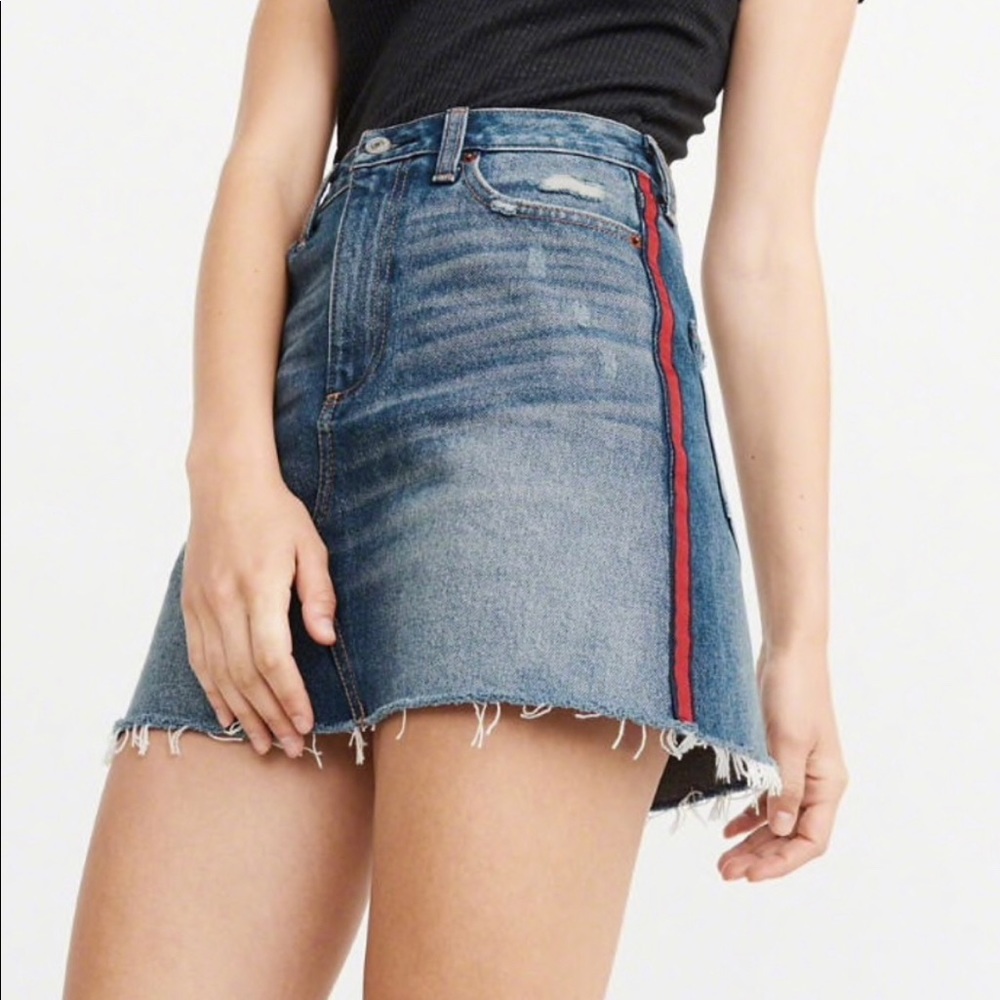 Abercrombie red side stripe mini skirt